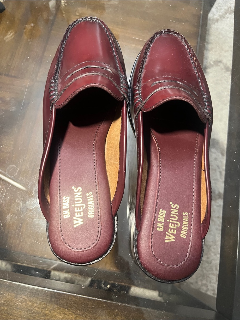 G.H. Bass & Co. Women's Burgundy Penny Loafer Mules - Picture 2 of 6
